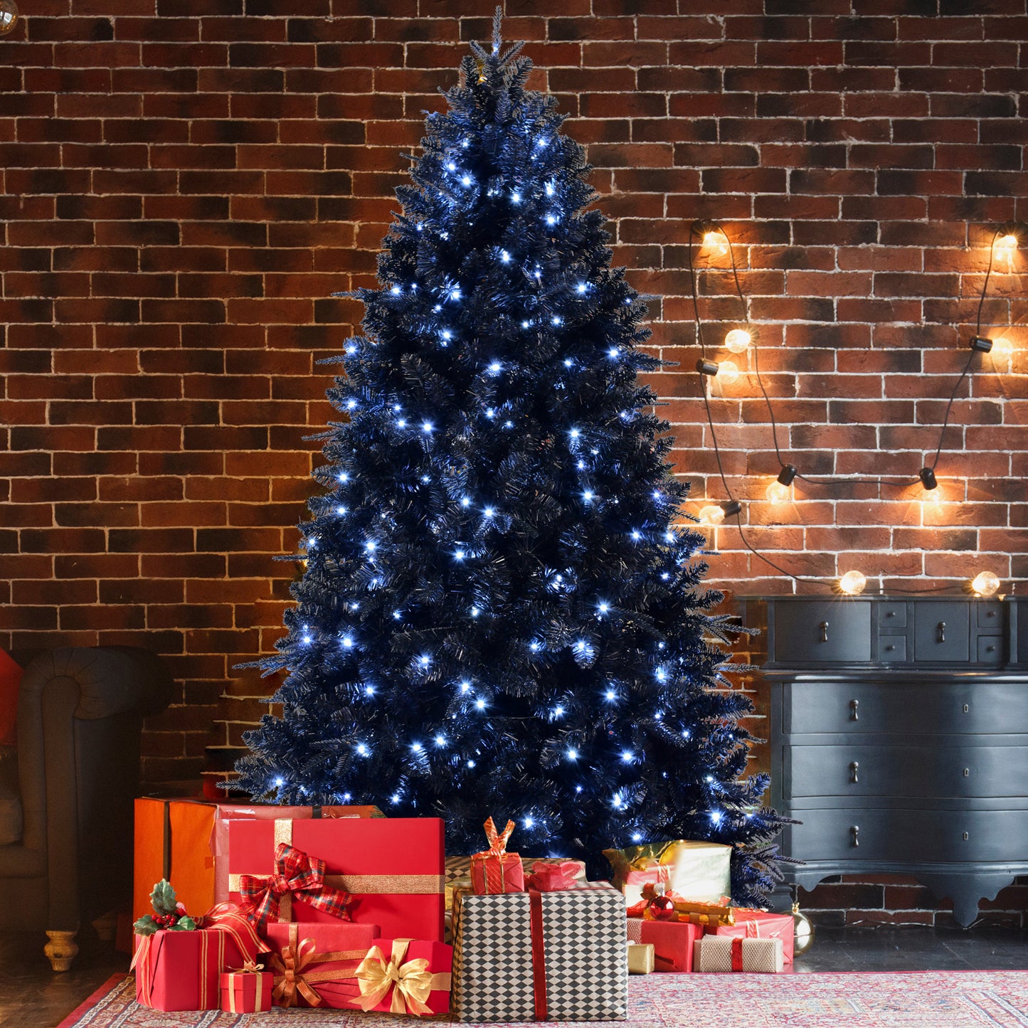 Elegant Black Christmas Tree with Twinkling Lights – Illuminate Your Holidays!