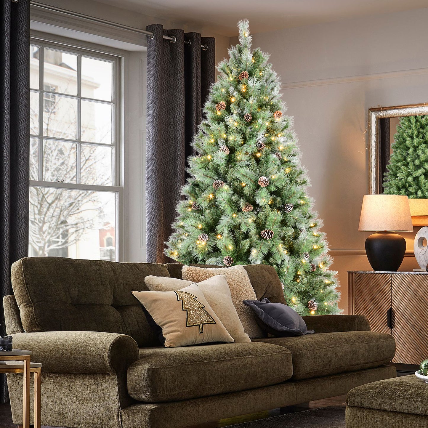 Cheerful Yellow-Green Christmas Tree with Sparkling Lights – Brighten Up Your Home